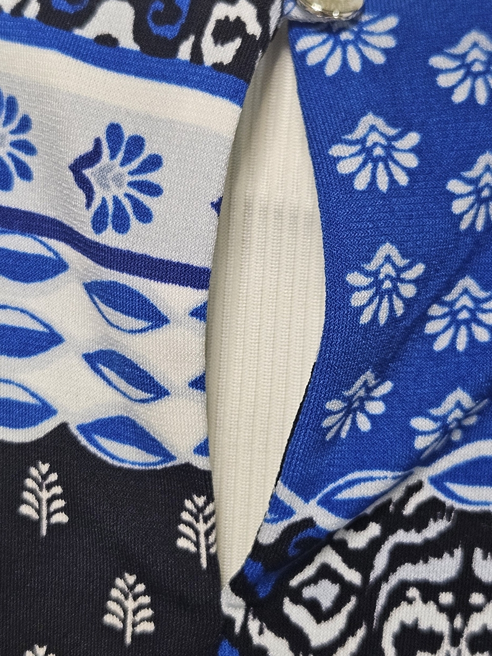 Calvin Klein Blue and Black Patchwork Print Top - Picture 5 of 9